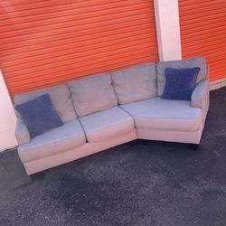Free Delivery 🚚 Sectional Couch