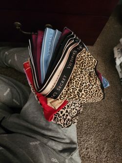 5 VICTORIA SECRET Bikini And  5 Boyshort SZ LARGE (**NEW**)