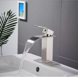 BATHROOM FAUCET