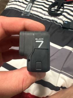 GoPro HERO7 Black - 4K Action Camera with HyperSmooth Stabilization