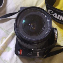 Canon Digital Camera.  Xti 