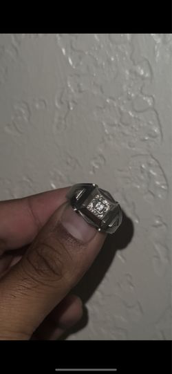 14k white gold ring