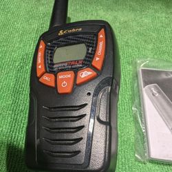 Cobra Walkie Talkie