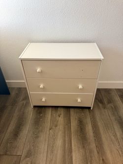 3 Drawer Dresser
