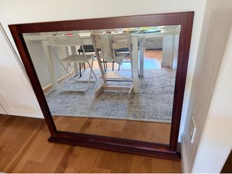 Like new mirror