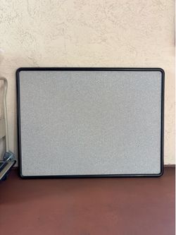 One 4x3 Quartet Contour Granite Bulletin Board
