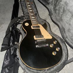 04 Gibson Les Paul Deluxe!!!