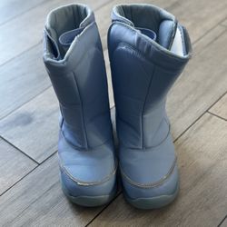Snow Boots - Size 4
