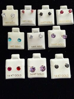 14 KT cubic zirconia medium Gold Earrings