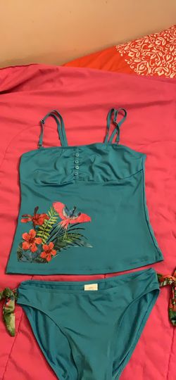 Brand new swim set