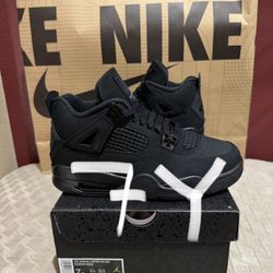 GS 7Y / WOMENS 8.5 NIKE AIR JORDAN 4 RETRO OG BLACK CAT (2025)