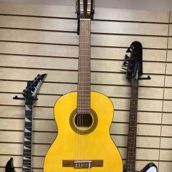 Classical Acoustic Guitar – Full Size Nylon String Guitar – Natural Finish