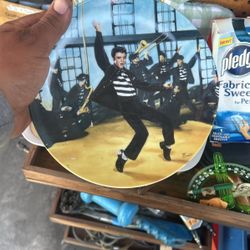 Elvis Plates 