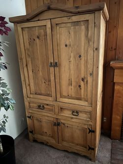 Cabinet Chest