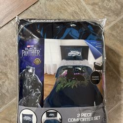 Black Panther Twin/Full Reversible Comforter & Sham Set, Kids Bedding