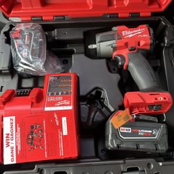 Milwaukee M18 2960-20 With Batteries And Charger 
