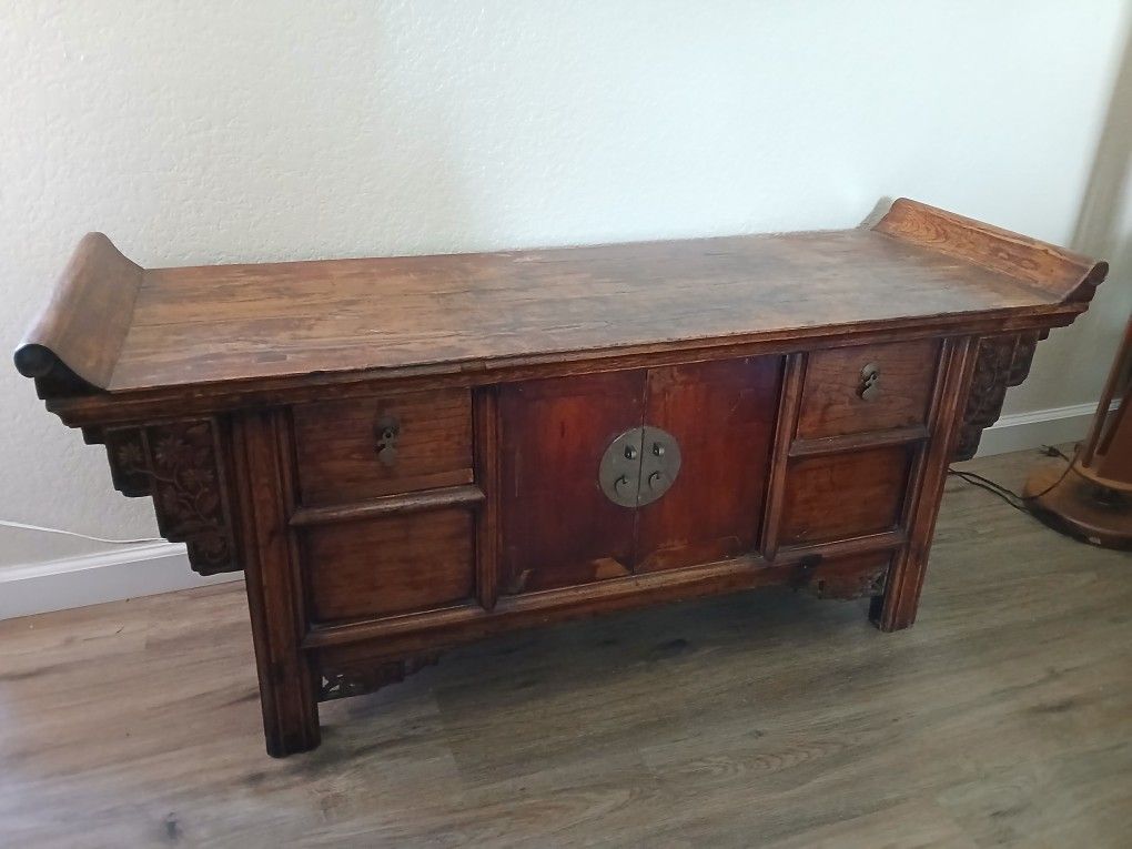 Antique Chinese Meditation Cabinet / Altar TV Stand Credenzaq