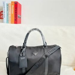 WOMEN'S ELEGANT TRAVEL BAG