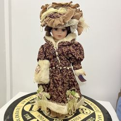 VINTAGE Ashley Belle VICTORIAN STYLE DOLL 17 INCH BISQUE PORCELAIN