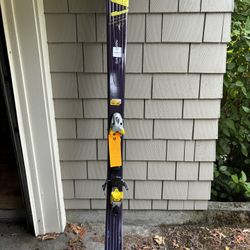 Skis, Prob 10 Years Old Nice 