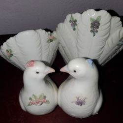 Lladro  #6305 Porcelain Doves