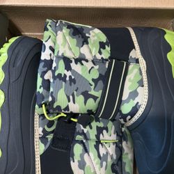 Snow Boots 