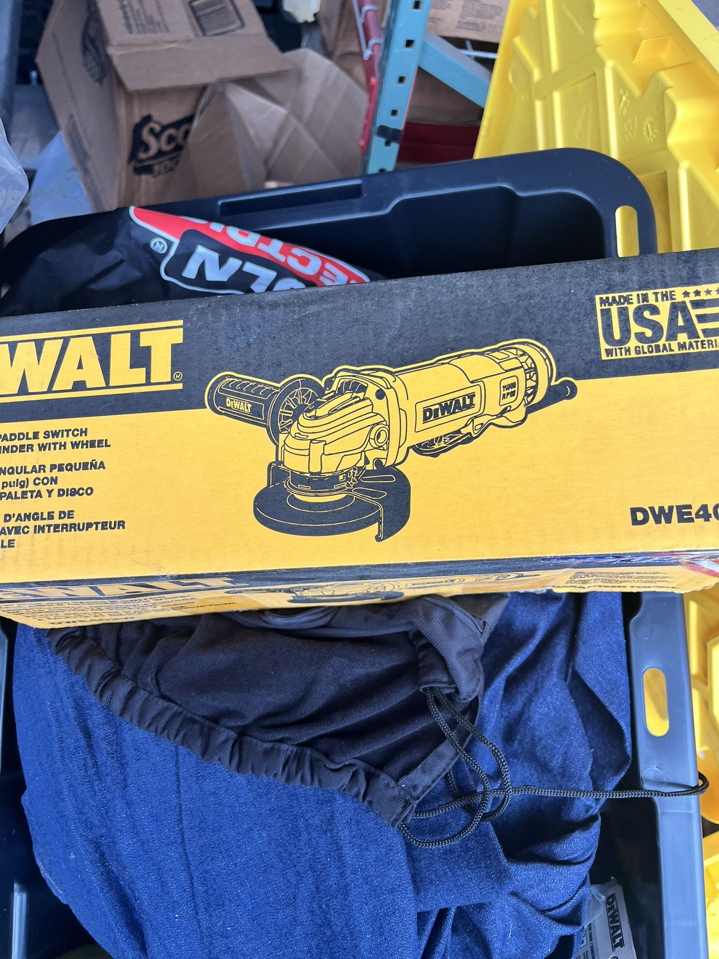DeWalt 4 1/2 Inch Grinder DWE402W