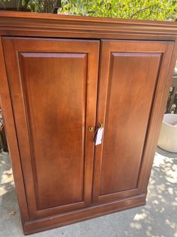 Thomasville entertainment center