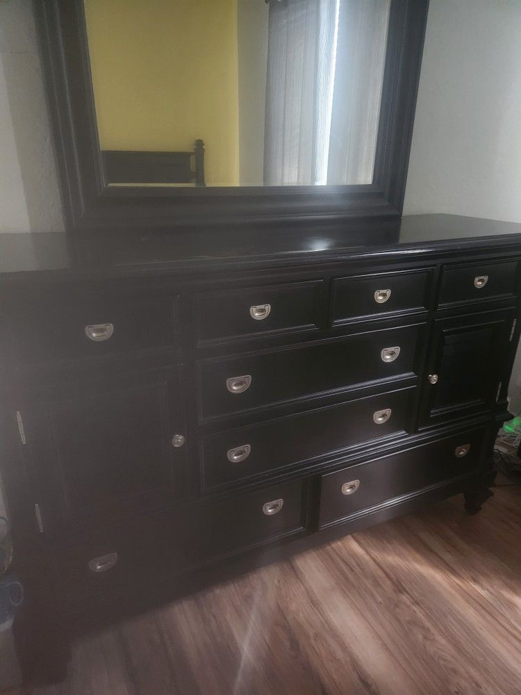 Dresser, Mirror, Nightstand, Patio Table N  Chairs