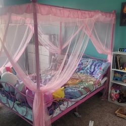 Girls Full Size Bed 