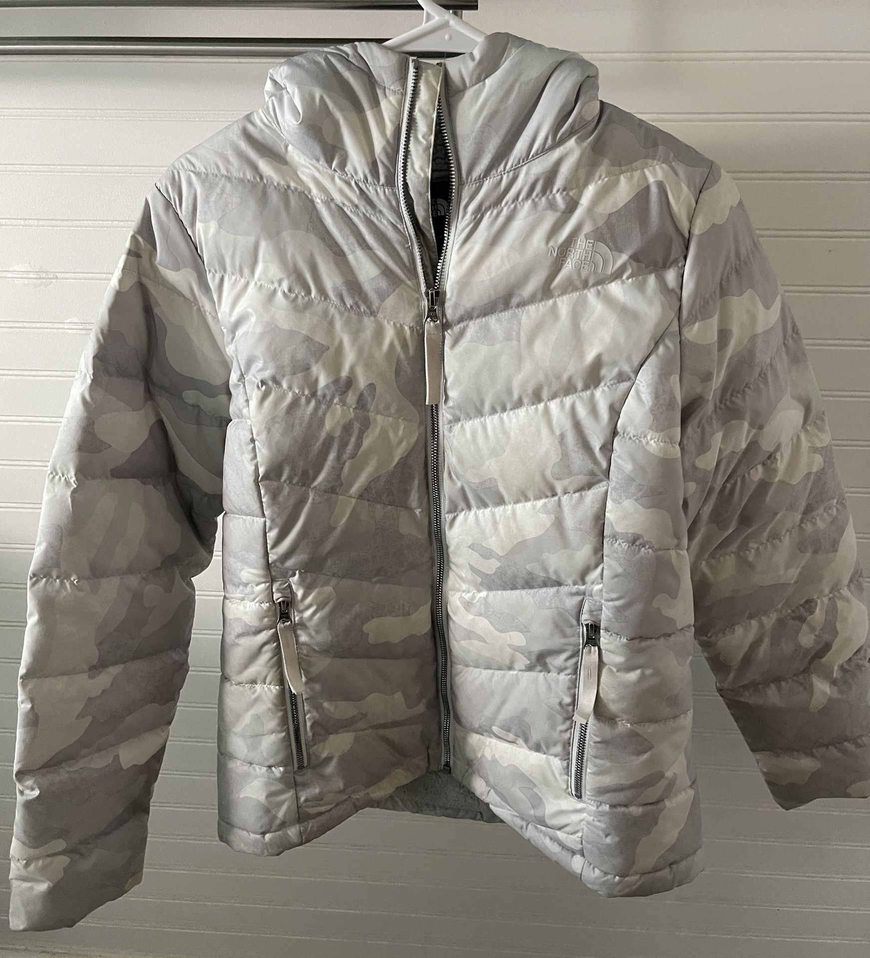 Women’s North face Lined Puffer Jacket 