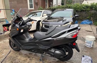 Suzuki Burgman 400 cc