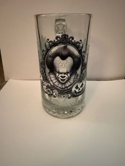MUGS