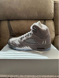 Retro Jordans Grey wolf 5’s