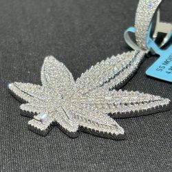 NEW Cannabis Leaf Shape Men’s Pendant 4.85ct Moissanite SS VS, D Color