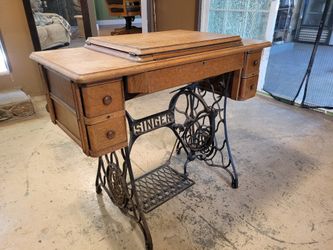 Vintage Singer Sewing Machine Table