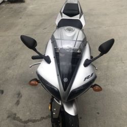 Yamaha 02 YZF R1