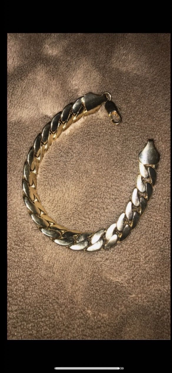 $70 CubanBracelet14kGoldPlated