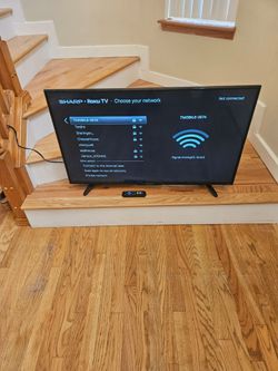 New Cond  SHARP  45 INCHES TV  , REMOTE CONTROL  , WORKS EXCELLENT   , IN THE BOX