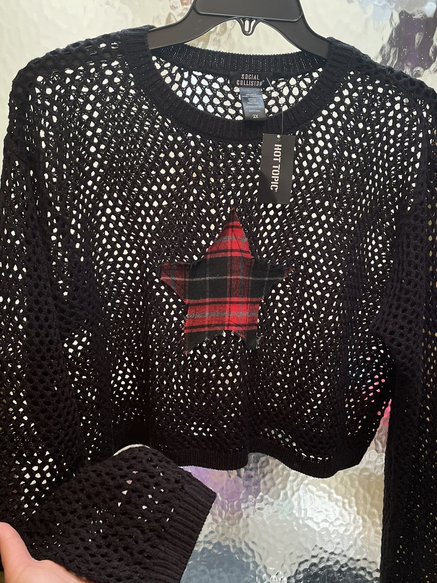 Hot Topic Red Plaid Star Fishnet Black Crop Top Sweater 2X Girls Size $15