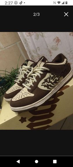 Shoes size 9