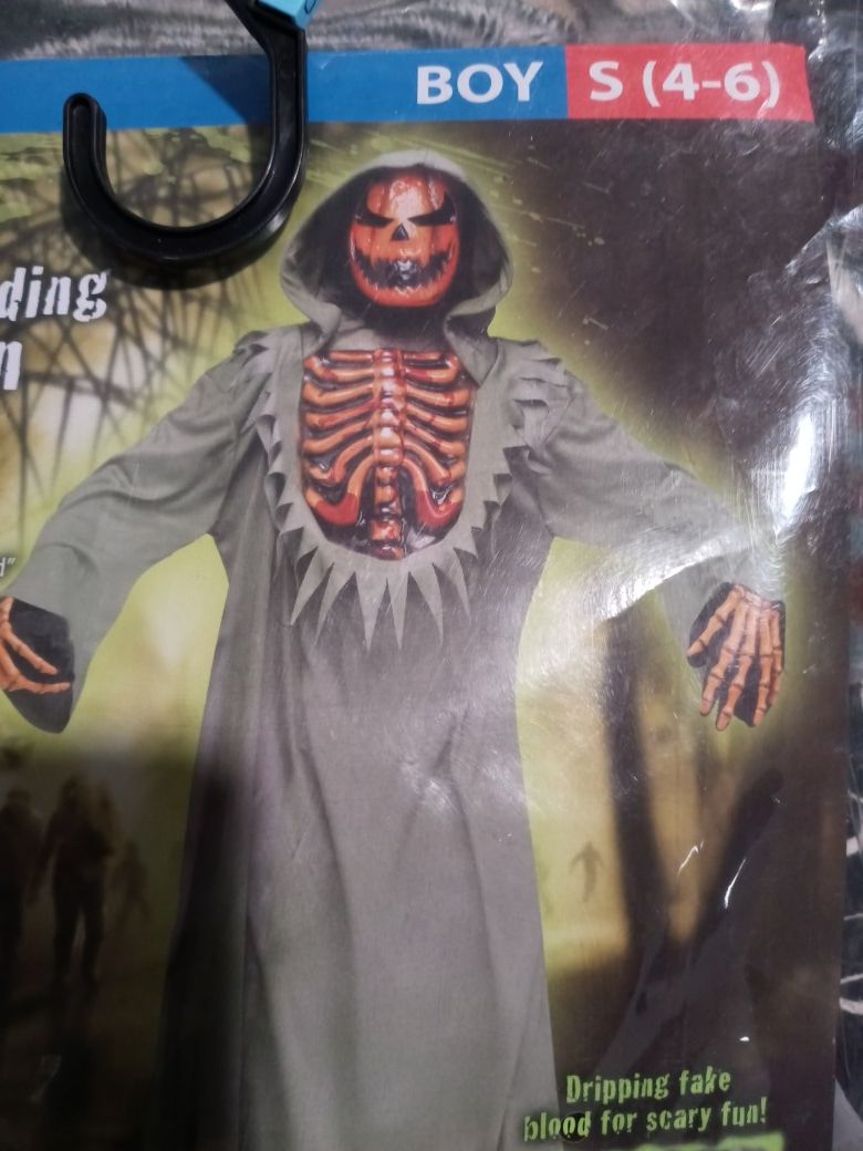 Evil bleeding pumpkin costume