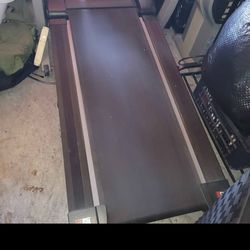 Proform 530x iFit treadmill