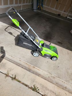 Greenworks 40V Cordless Lawn Mower