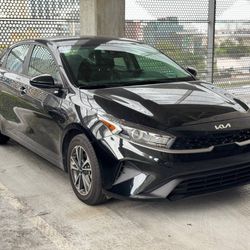 2023 KIA Forte