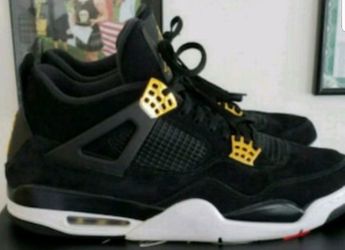 Jordan Retro 4 Royalty Size 12