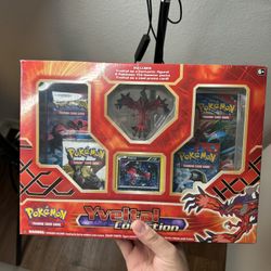 Pokemon 2014 Yveltal Collection Box