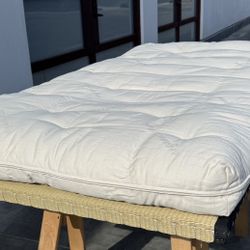 Twin Pure Comfort Organic Japanese Futon Bed - Organic Cotton with Tatami Mat by The Futon Shop