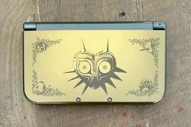 New Nintendo 3DS XL Zelda Majora’s Mask IPS Screen