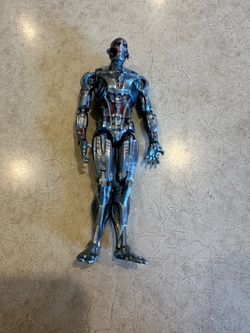 ULTRON “Age of Ultron” figure